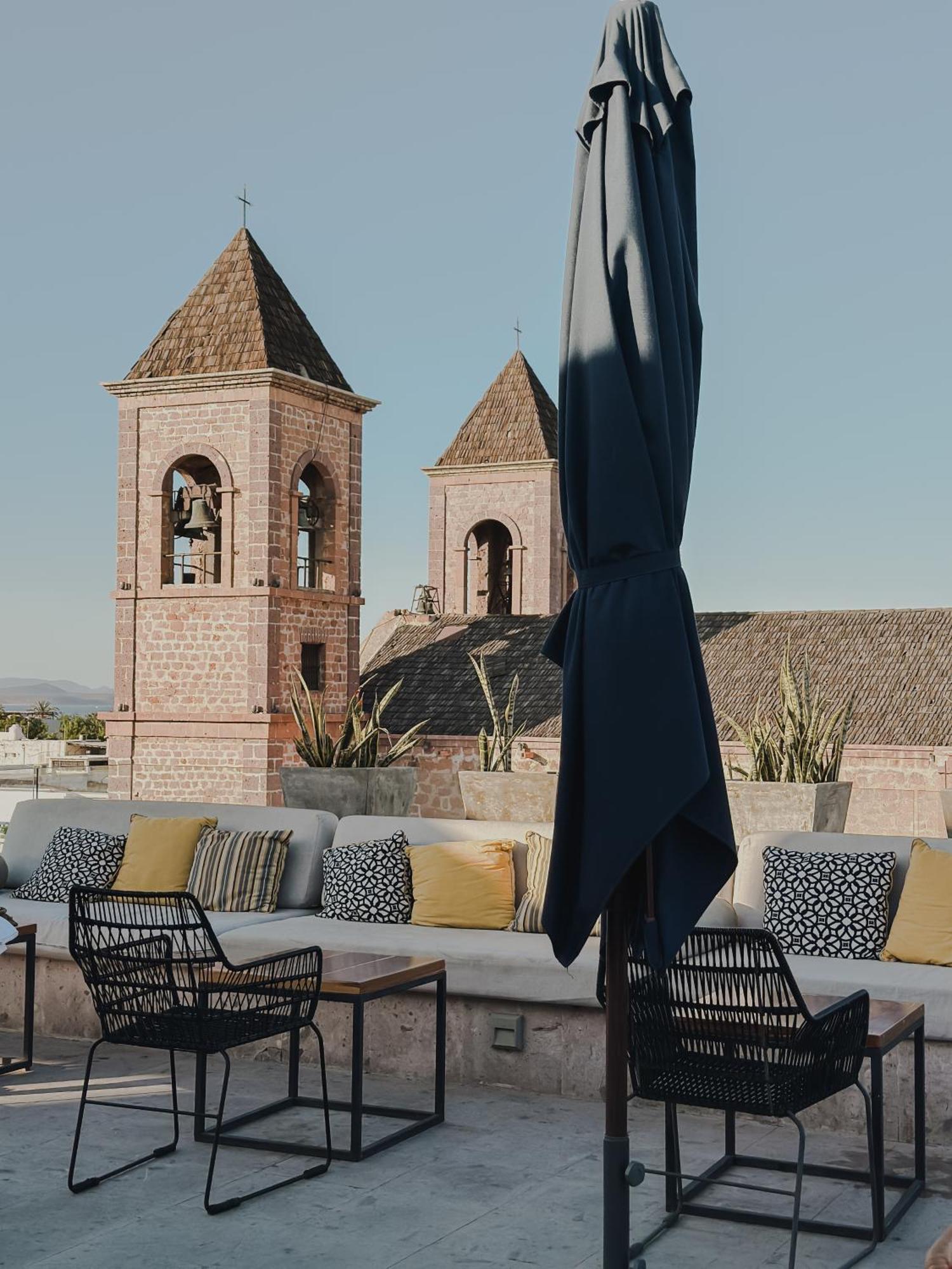 Hotel Catedral La Paz Esterno foto The hotel's rooftop